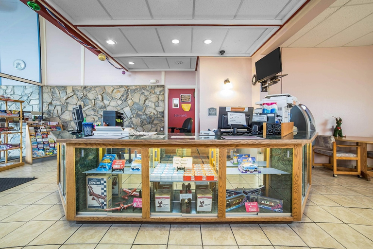 Public Area 3, Rodeway Inn Boardman - Hermiston, Morrow
