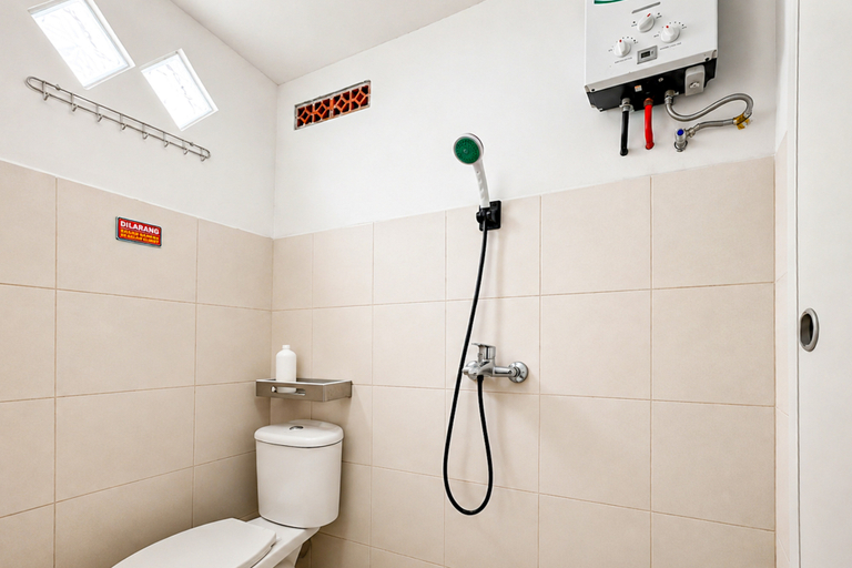 Bathroom, The Parabon Land Glamping & Cottage Pangalengan RedPartner, Bandung