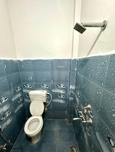 Bathroom 3, Om Rest House by Bunny Cafe Varanasi, Chandauli