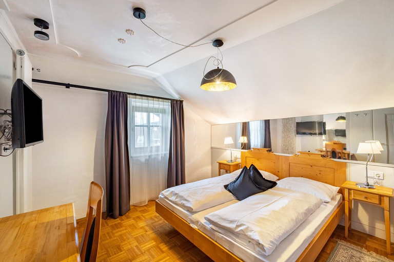 Bedroom 3, Residence Grunbacher, Bolzano