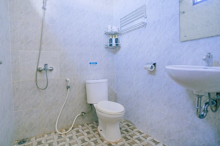 Bathroom 4, Uluwatu Jungle Villa, Badung