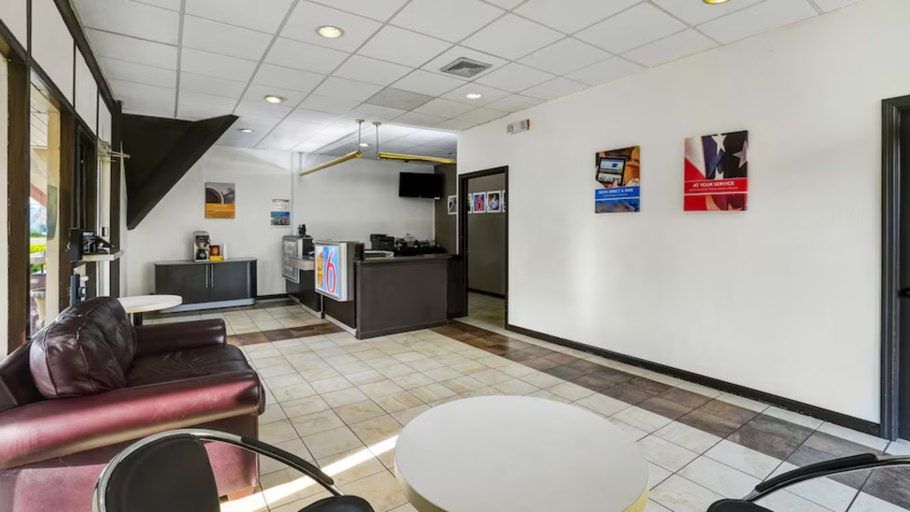 Public Area 3, Motel 6 Lawrenceville, Mercer