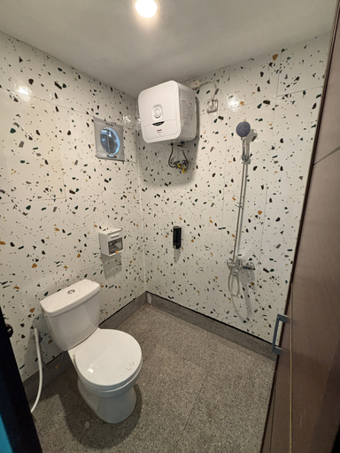 Bathroom 5, Contana Paris Glamping, Bantul