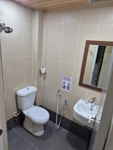 Bathroom, Lipis Plaza, Lipis