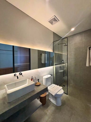 Bathroom 4, The Menuai Bali Villas Canggu, Badung