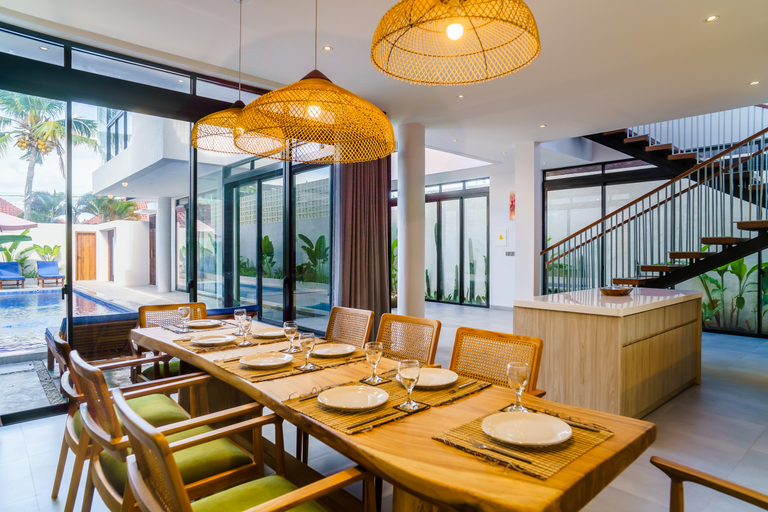 Others 4, 3 Bedroom Villa with rooftop balcony - central Seminyak, Badung