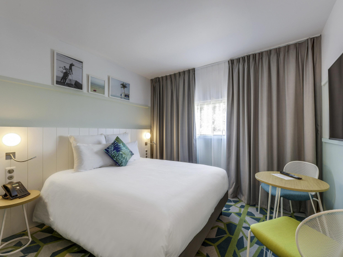 Bedroom 2, Mercure Paris Orly Airport, Essonne