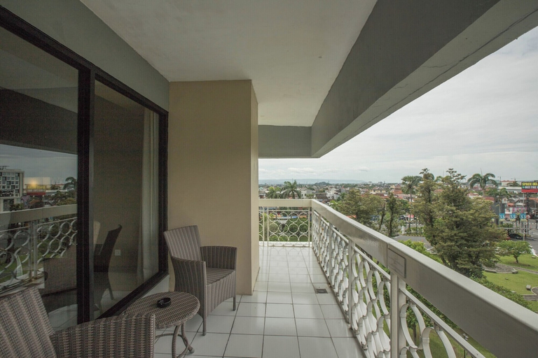 balcony 5