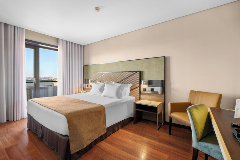 Bedroom 3, Axis Porto Business & Spa Hotel, Matosinhos