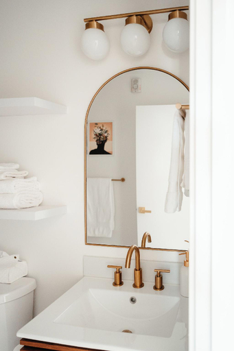Bathroom 3, Arcadia, Ada
