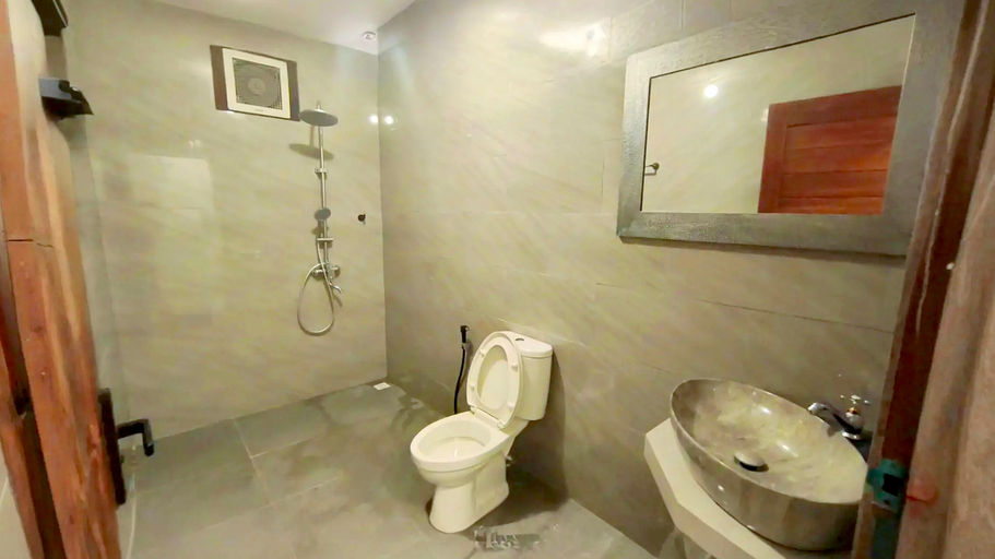 Bathroom 5, D and B Villa Lembongan By DeWizZ Management, Klungkung