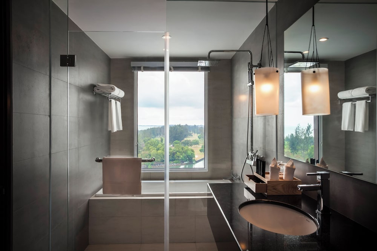 Bathroom 4, Pullman Miri Waterfront, Miri