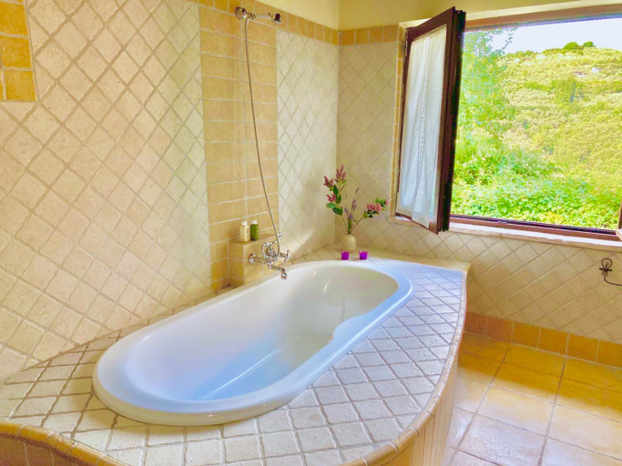 Bathroom 3, Villa Nocri, Terni