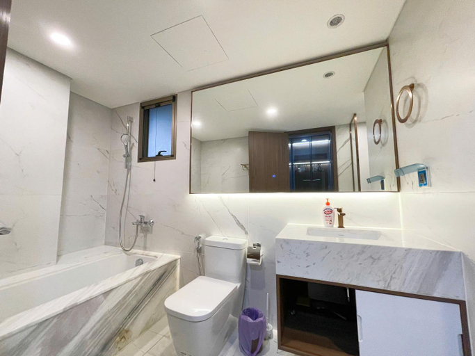 Bathroom 4, Deluxe Apartment - Midtown The Peak Phu My Hung, District 7