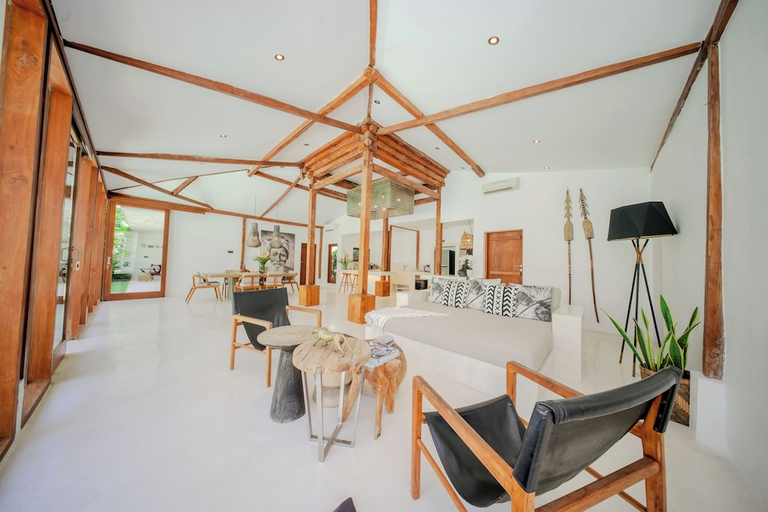 Food & Drinks 5, A Complex of Villas & Apartments in Ubud, Gianyar