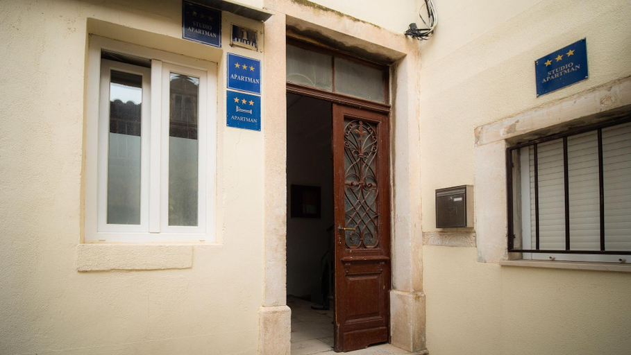 Exterior & Views 2, Elixir Luxury Rooms - in the old town, Split