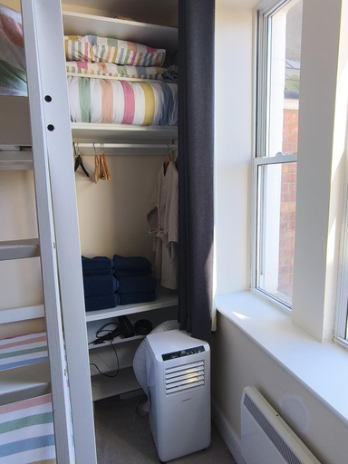5, Cardiff Apt - Sleeps 6 - Castle & Stadium Nearby, Cardiff