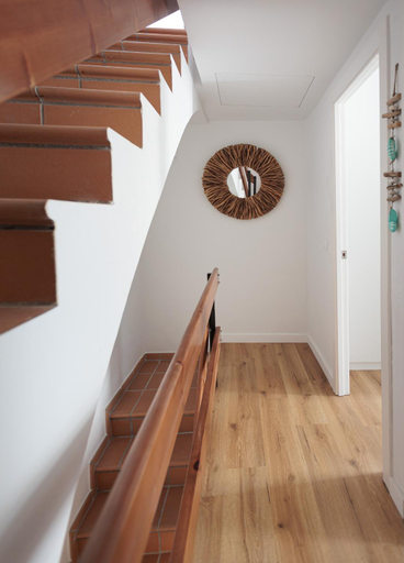 Others 5, Lets Holidays Centric apartment with parking, Girona