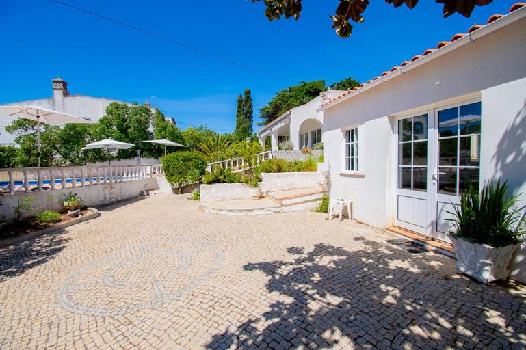 Others 2, Montenegro Superbly Located Family Vila W, Lagoa