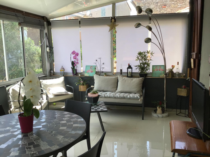Others 4, Villa gonfaron, Var