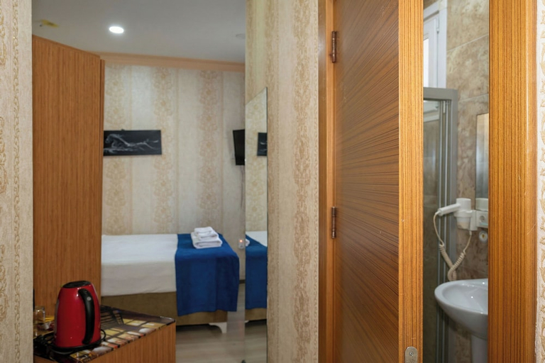 Bathroom 5, Taksim Maxwell Hotel, Beyoğlu