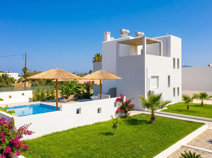 5, Lilu Villa 2 with Private Pool and Seaview, South Aegean