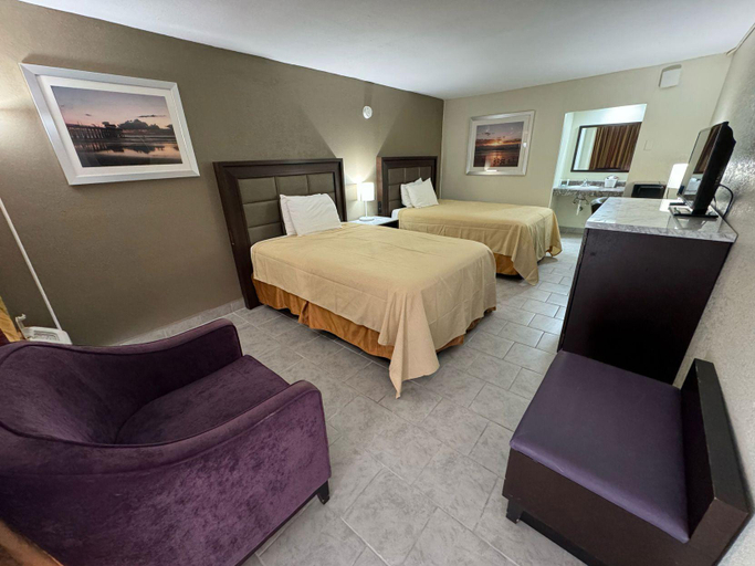 Bedroom 2, River Palm Hotel, Brevard