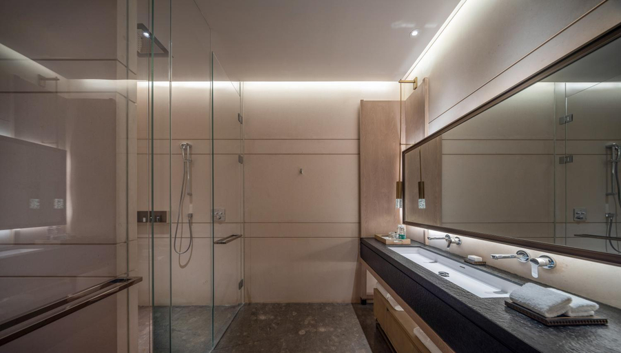 Bathroom 5, Xi'an International Convention Center, Xi'an