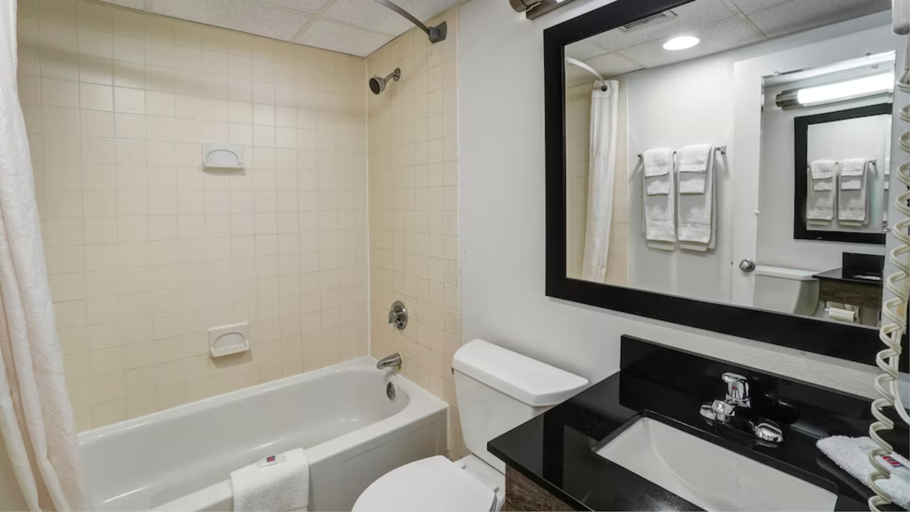 Bathroom 4, Motel 6 Lawrenceville, Mercer