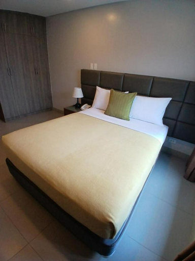 Bedroom 5, Milton Hotel Makati, Makati City