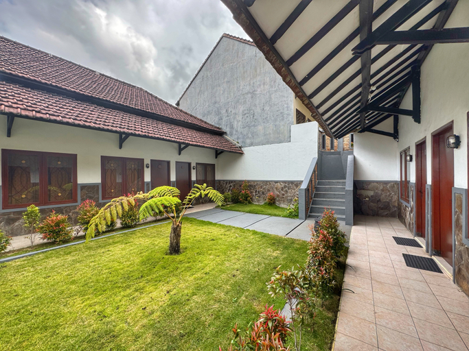 Others 2, Bawangan Hotel Express Bromo, Probolinggo