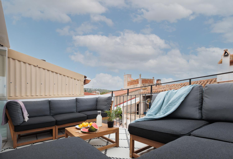 Others 4, Lets Holidays Centric apartment with parking, Girona