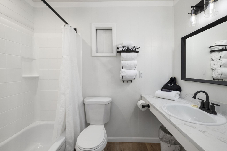 Bathroom 4, The Lofts on Indian Point, Stone