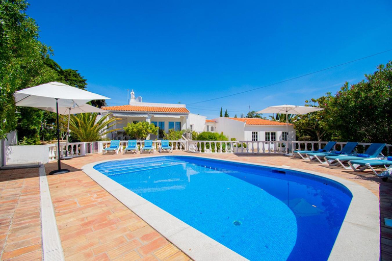 Others 3, Villa Montenegro - Superbly Located Family Vila, Lagoa