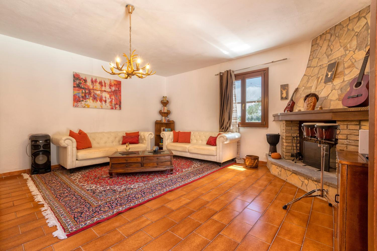 Others 5, Villa Matian, Sassari
