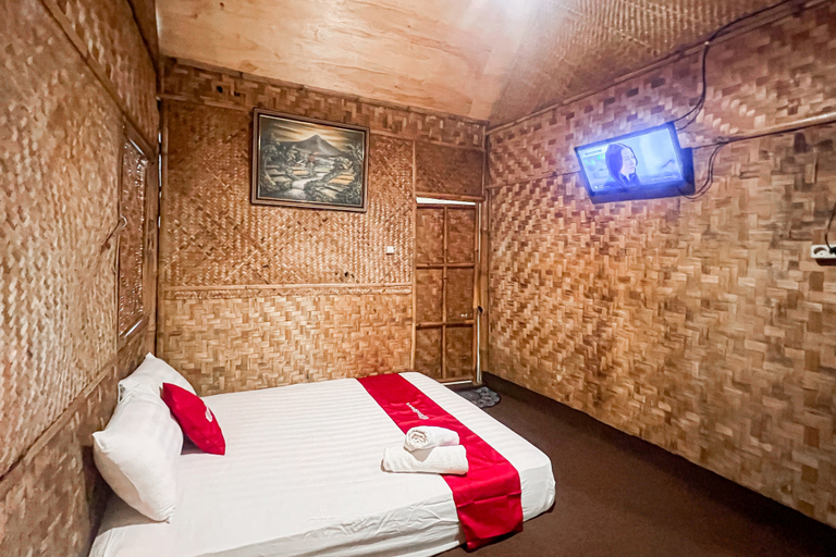 Bedroom 2, RedDoorz @ Pondok Bambu Hosap, Magelang