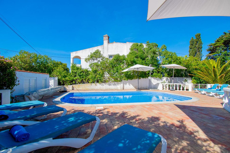 Others 5, Villa Montenegro - Superbly Located Family Vila, Lagoa