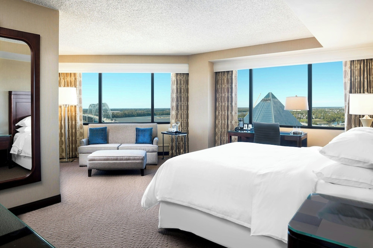 Bedroom 2, Memphis Riverline Hotel, Shelby