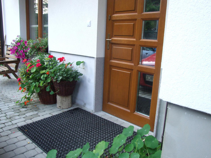 Others 4, Pokoje i apartamenty pod Jaworzyna w Koninkach, Limanowa