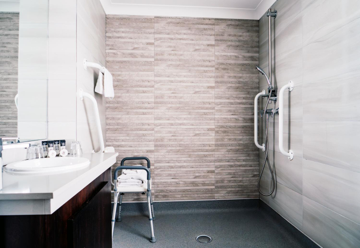 Bathroom 4, Newcastle County Hotel, Newcastle upon Tyne