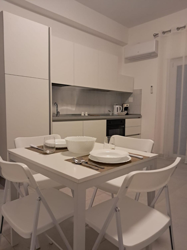 Others 5, Seaway Accommodation " Private Parking ", Vibo Valentia