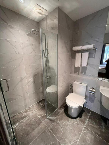 Bathroom 5, Brisdale International Kuala Lumpur, Kuala Lumpur