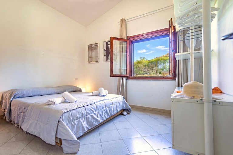 Room 2, 1 Le Perle Di Stintino, Sassari