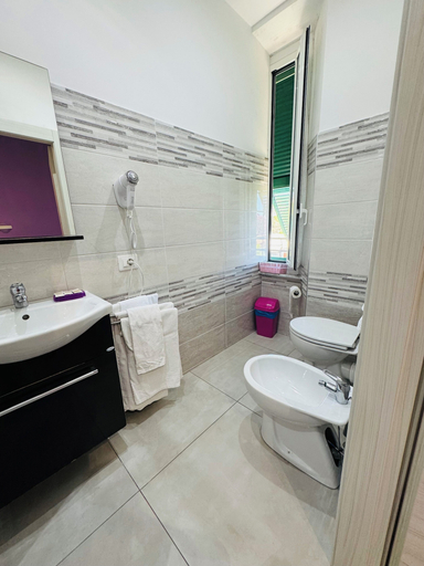 Bathroom 5, Le Stelle Di Martina Affittacamere, La Spezia
