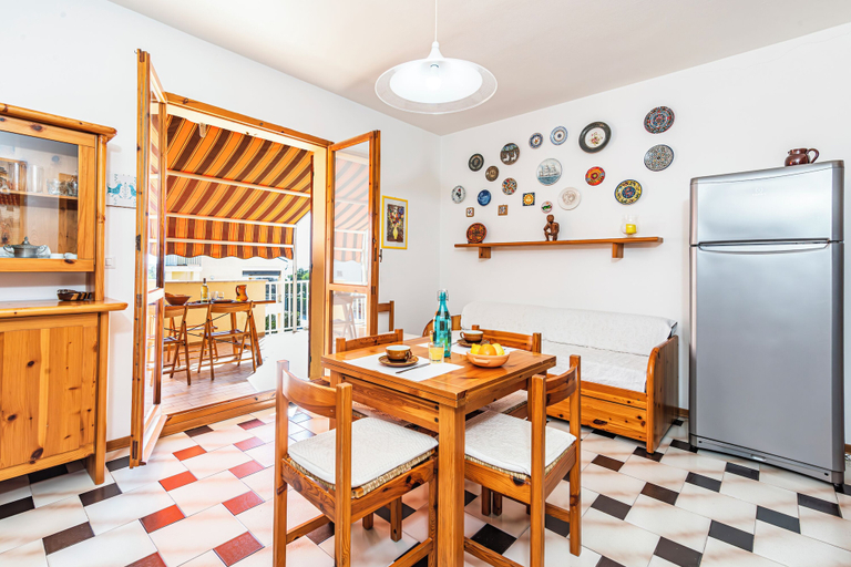 Dining room, Coral House 2, Sassari