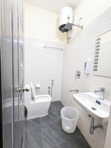 Bathroom, Hotel Crown Plaza Jalandhar, Jalandhar