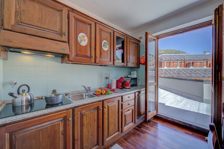 Private kitchenette, Sestriere Terrace Apt Few Steps From Ski, Torino