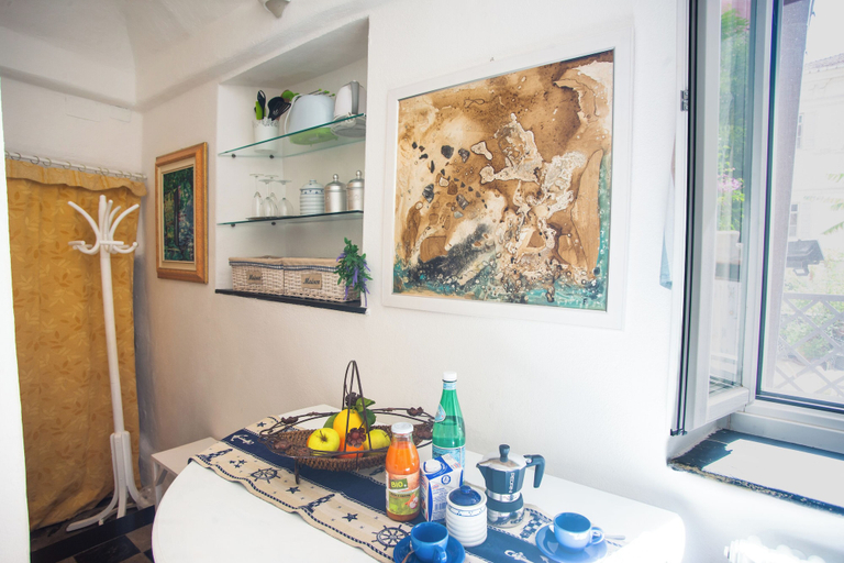 Interior 5, La Finestra Sul Giardino in Sanremo, Imperia