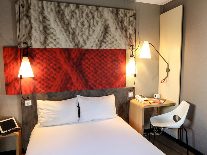 Bedroom 4, ibis Orange Sud, Vaucluse