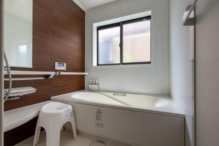 Bathroom 5, EAST ONE Higashi-Shinjuku, Shinjuku